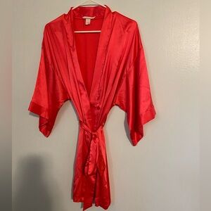 Victoria’s Secret robe size M/L pink